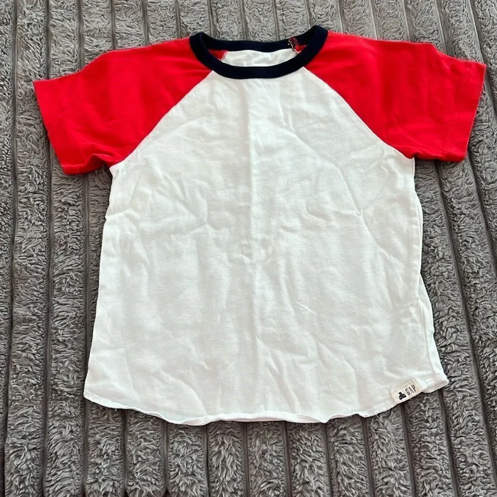 Gap T-shirt